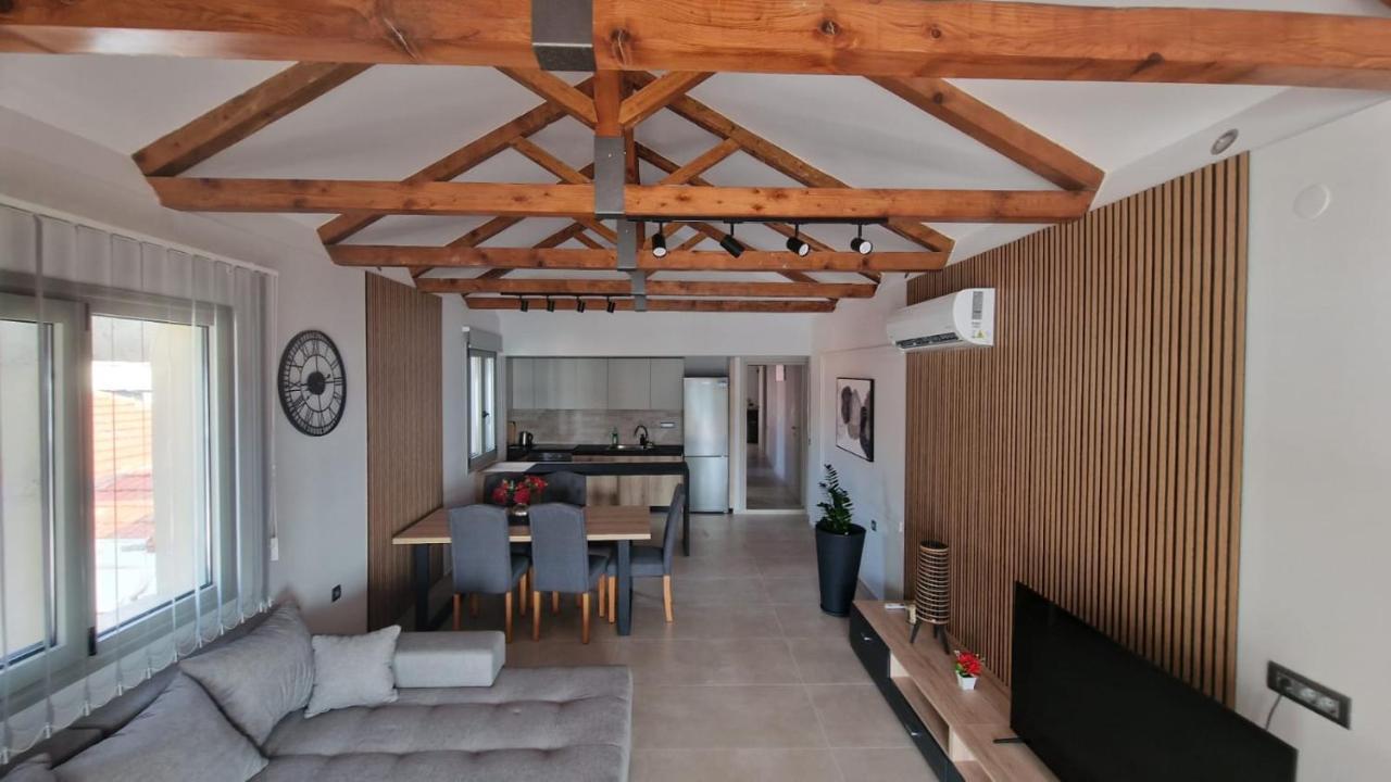 View On Scorpios - Ktena Accomodation Nydri  Exterior foto